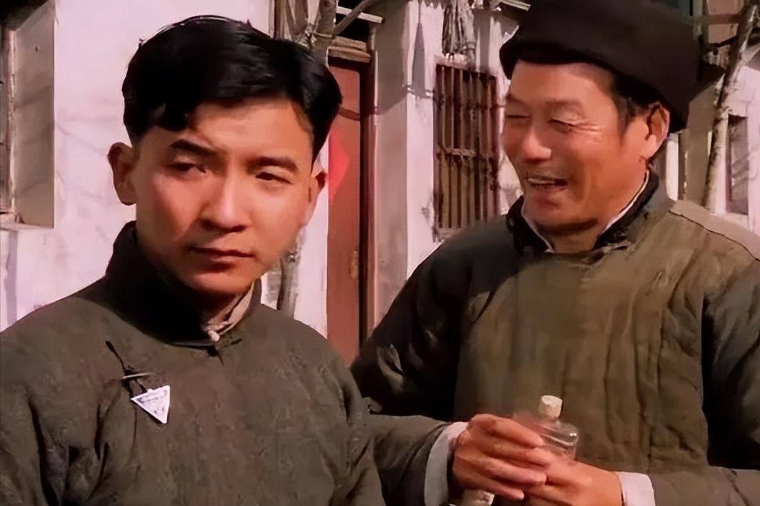 “包国维”刘昌伟：小人物塑大精彩<strong></p>
<p>包塑铜管
</strong>，演绎不凡人生:包塑铜管
